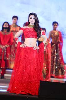 Ameesha Patel at National Jewellery Awards 2016