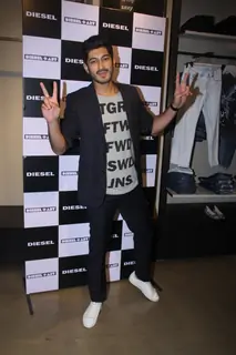 Mohit Marwah at Rohan Shrestha's Hanami Exhibition