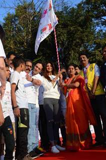 Shilpa Shetty & Ness Wadia at Wadia Hospital Marathon