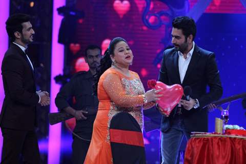 Shekhar Ravjiani Promotes Neerja on Star Plus' Valentine Day Special Episode - Ishkiyaon Dhishkiyaon