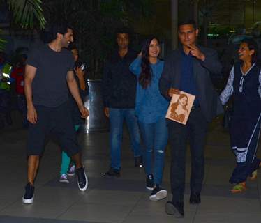 Aditya Roy Kapur Snapped at Airport & Katrina Kaif Brings an Interesting Painting With Her