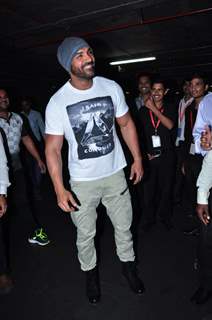 John Abraham Snapped at Airport