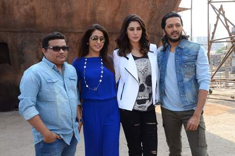 Ravi Jadhav, Krishika Lulla, Nargis Fakhri and Riteish Deshmukh at Launch of Film 'Banjo'