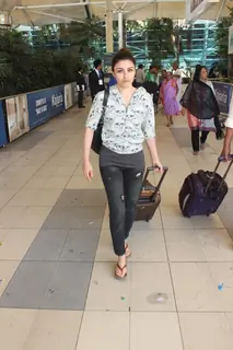 Soha Ali Khan Snapped at Airport