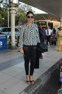 Sunidhi Chauhan Snapped at Airport