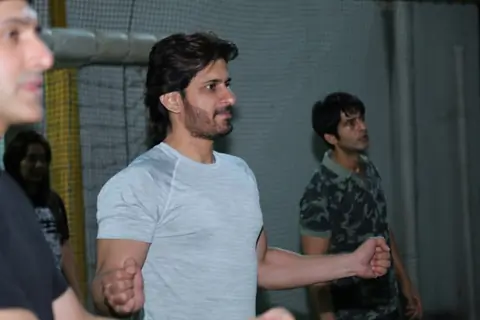 Amit Sareen at Valentine's Day Celebrations of Kolkata Baabu Moshayes