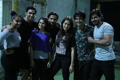 Valentine's Day Celebrations of Kolkata Baabu Moshayes