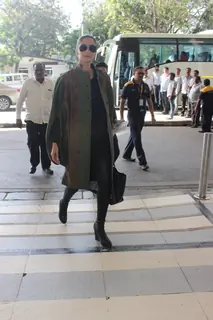 Airport Spotting: Sonam Kapoor