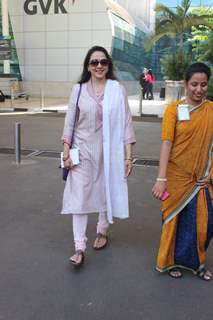 Airport Spotting: Hema Malini