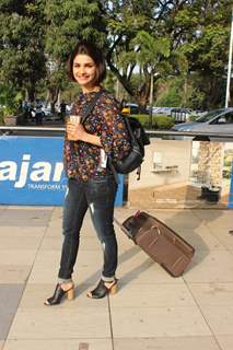 Airport Spotting: Prachi Desai