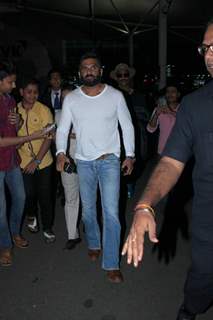 Airport Spotting: Suniel Shetty