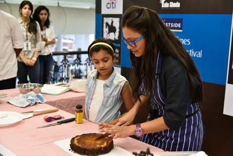 Maria Goretti Bakes a Cake at Kala Ghoda Arts Festival 2016