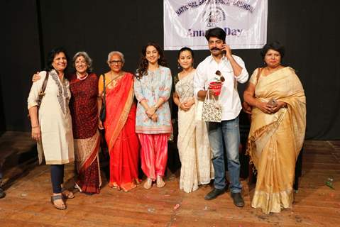 Dolly Thakore, Juhi Chawla and Sushant Singh at Marathi Sahitya Sangh Event