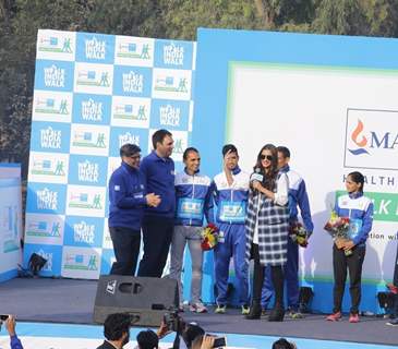 Style Diva Sonam Kapoor at Max Bupa 'Walk for Health' Walkathon