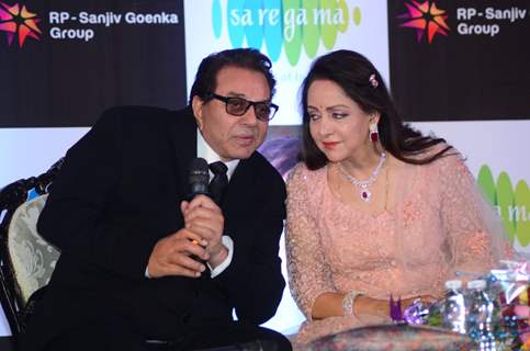 Dharmendra and Hema Malini at Babul Supriyo's Album Launch