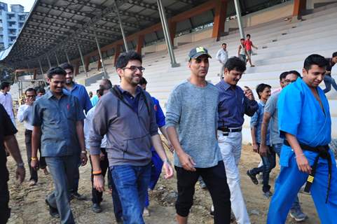 Akshay Kumar and Aditya Thackeray at Martial Arts Certificate Distribution Event