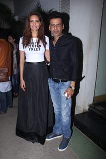 Special Screening of 'Aligarh': Esha Gupta and Manoj Bajpayee