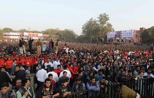 Crowd at Launch of 'FAN' Anthem at SRK's Hansraj College