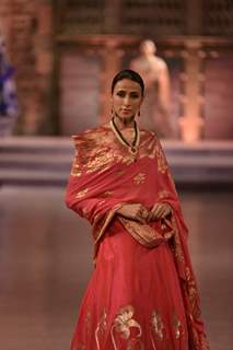 Anita Dongre Show at Make in India Bridal Couture Show