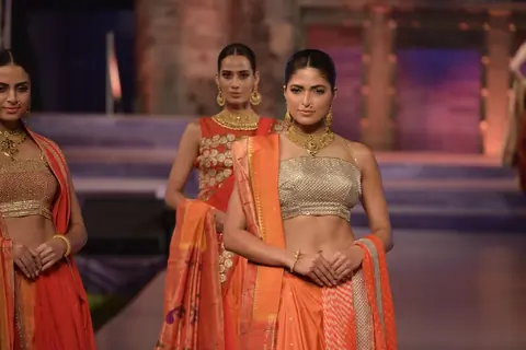 Parvathy Omanakuttan walks for Shaina NC at Make in India Bridal Couture Show