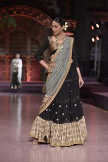 Vikram Phadnis Show at Make in India Bridal Couture Show