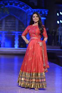 Sonalee Kulkarni walks for Neeta Lulla at Make in India Bridal Couture Show