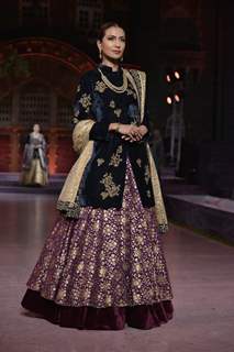 Anju Modi Show at Make in India Bridal Couture Show