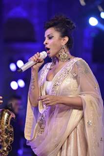 Manasi Scott performs at Anju Modi Show at Make in India Bridal Couture Show