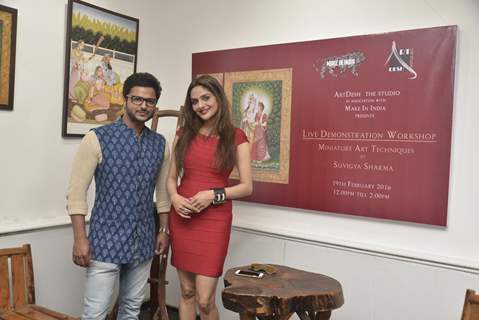 Madhoo poses with Suvigya Sharma at Make in India Art Event