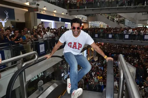 Ranveer Singh at his craziest best!
