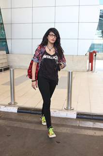 Shruti Haasan Snapped at Airport