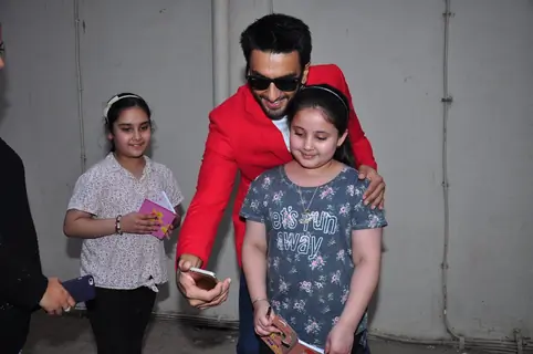 Ranveer Singh Takes a Selfie with Fan: Snapped at Mehboob