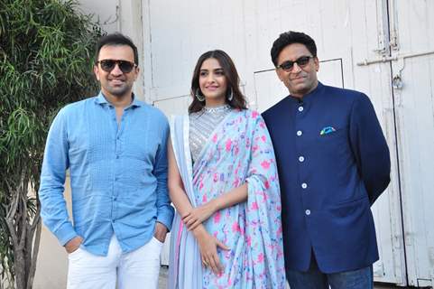 Sonam Kapoor, Atul Kasbekar and Ram Mahvani for Promotions of 'Neerja'