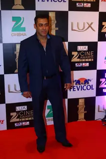 Salman Khan at  Zee Cine Awards 2016