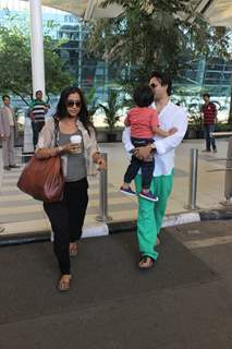 Vivek Oberoi Snapped at Airport