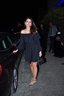 Sonakshi Sinha and Mandana Karimi Snapped at Ruka