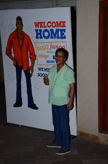 Vidhu Vinod Chopra at Sanjay Dutt Home!