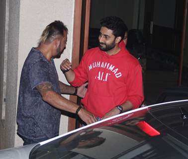 Abhishek Bachchan Meets Sanjay Dutt at his Residence!