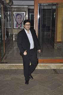 Goldie Behl meets  Sanjay Dutt at his Residence!