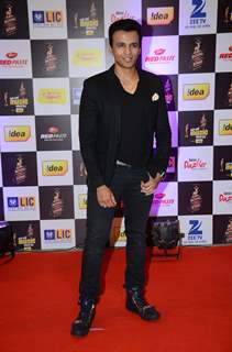 Abhijeet Sawant at Mirchi Music Awards 2016