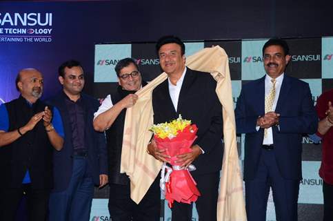 Subhash Ghai felicitates Anu Malik for recieving The Pride of Industry Award