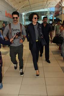 Shahid Kapoor with his Rangoon Co Star Kangana Ranaut Snapped at Airport