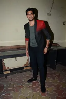 Sidharth Malhotra at Kapoor & Sons Promotions on Comedy Nights Bachao