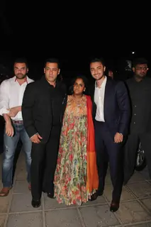 Salman Khan, Sohail Khan with Arpita Khan and Aayush Sharma at Kresha Bajaj's Wedding
