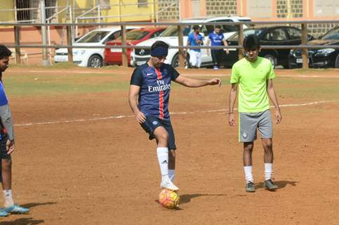 Snapped: Ranbir Kapoor Practicing Soccer!