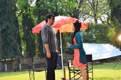 Arjun Kapoor Promotes Ki and Ka on a TV Show Set