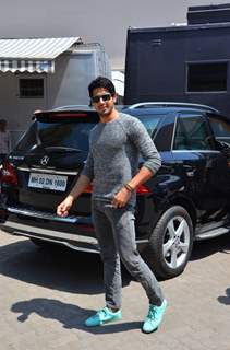 Sidharth  Malhotra for Kapoor & Sons Promotion at Mehboob Studio