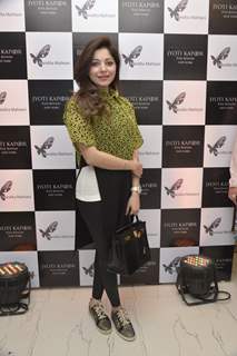 Kanika Kapoor at Special Spring Preview at Ananya Store