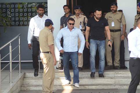 Salman Khan Snapped at Airport