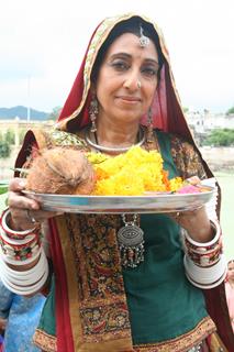 Amardeep Jha as Sankari Tai